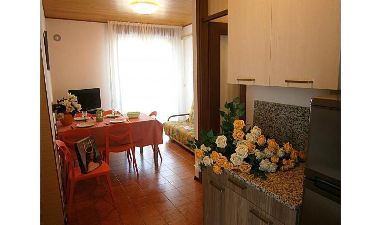 Condominio Quadrangolo-Gemini Бибионе Екстериор снимка