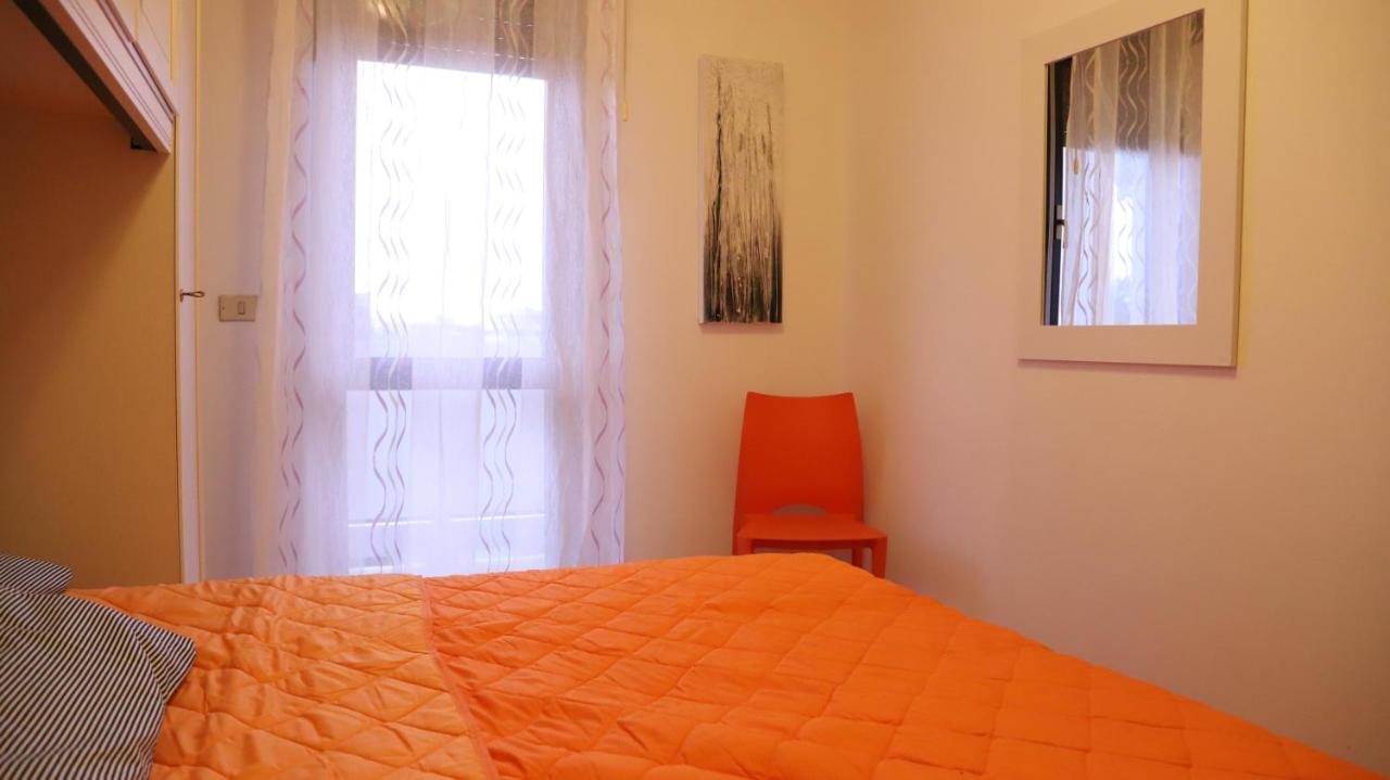 Condominio Quadrangolo-Gemini Бибионе Екстериор снимка